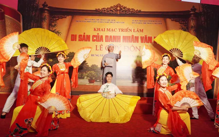 Khai mạc Triển lãm "Di sản của Danh nhân văn hóa Lê Quý Đôn"