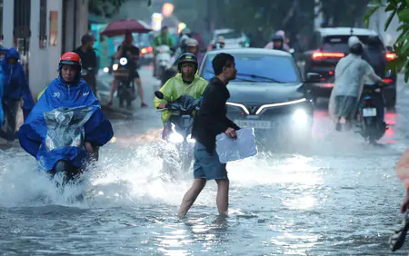 Dự báo thời ngày 2/8: Hà Nội nhiệt độ thấp nhất 25-27 độ C, có mưa rào và dông