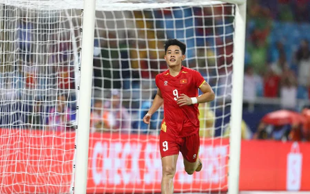 Đình Bắc dẫn đầu Vua phá lưới ASEAN Cup, rộng cửa nối gót Xuân Son