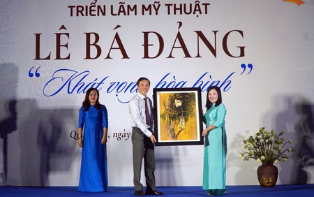 Quảng Trị khai mạc triển lãm "Lê Bá Đảng - Khát vọng Hòa bình"