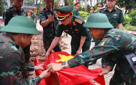 Hà Nội đẩy nhanh tiến độ lấy mẫu hài cốt liệt sĩ