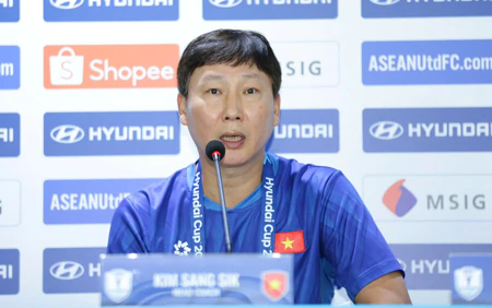 Báo Hàn: 'Thách thức cho mục tiêu vô địch Đông Nam Á thứ hai liên tiếp của HLV Kim Sang Sik'