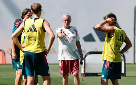 Real Madrid: Giải cứu Mourinho