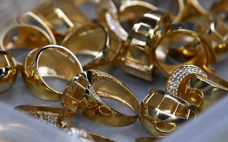 Giá vàng thế giới phục hồi khi nỗi lo lạm phát tạm lắng xuống