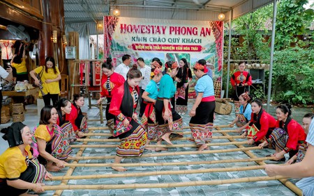 Thăm Mường Chọng, bản làng của đồng bào dân tộc Thái nơi rẻo cao