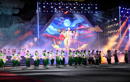 Giữ gìn "thương hiệu" Lễ hội Thành Tuyên