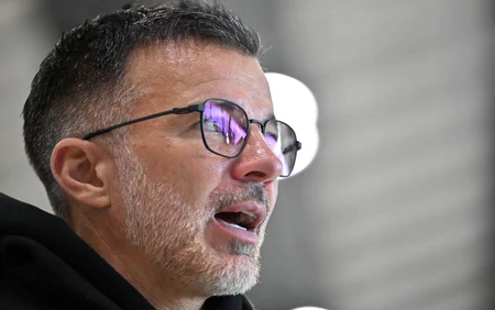 HLV Anthony Hudson: 'Mục tiêu của Thái Lan là chức vô địch FIFA Asean Cup'