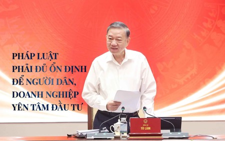 Pháp luật phải đủ ổn định để người dân, doanh nghiệp yên tâm đầu tư