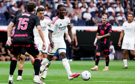 Betis vs Real Madrid (2h00 ngày 5/9): Mourinho giải cứu binh nhì Camavinga