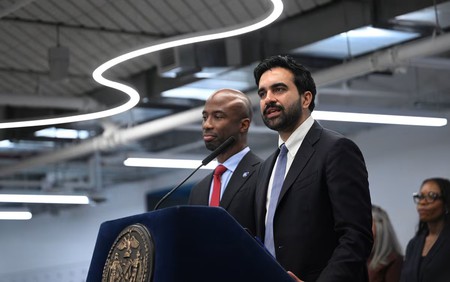 Mỹ: Thành phố New York cấm học sinh sử dụng AI