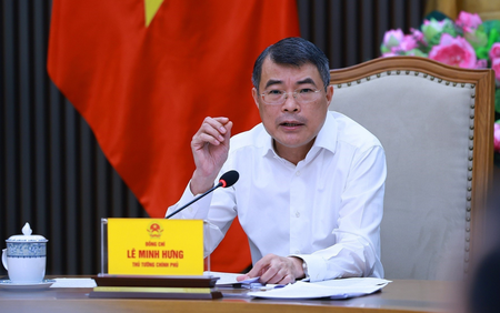 Thủ tướng Chính phủ Lê Minh Hưng: Bảo đảm nguồn cung thuốc, thiết bị y tế đầy đủ với giá thành hợp lý