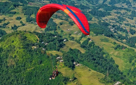 Dù lượn Sa Pa – hoạt động du lịch "bầu trời Tây Bắc" mới thu hút du khách