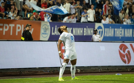 Chỉ Xuân Son mới cứu được 'con tàu đắm' Nam Định