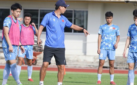 Tin nóng bóng đá Việt Nam hôm nay 14/12: U22 Việt Nam chuẩn bị tốt cho trận bán kết SEA Games 33; Công Phượng ghi bàn cho CLB Đồng Nai