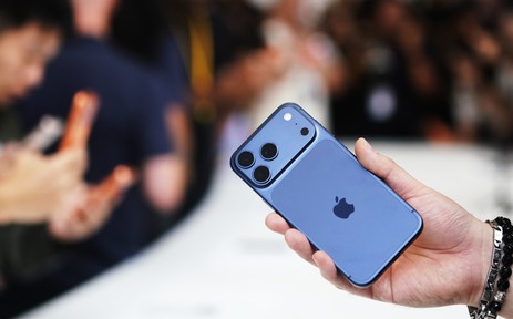 iPhone 17 bản tiêu chuẩn “hút khách”, Apple tăng sản lượng