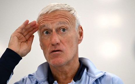 Đội tuyển Pháp đang già cỗi vì Deschamps