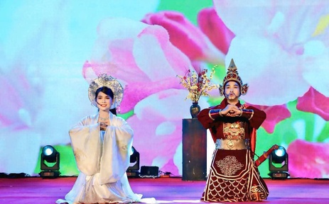 Nhà hát Cải lương Hà Nội mang sắc màu riêng tới ngày hội bầu cử