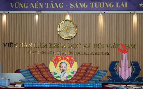Đưa thành tựu khoa học xã hội và nhân văn đến gần công chúng
