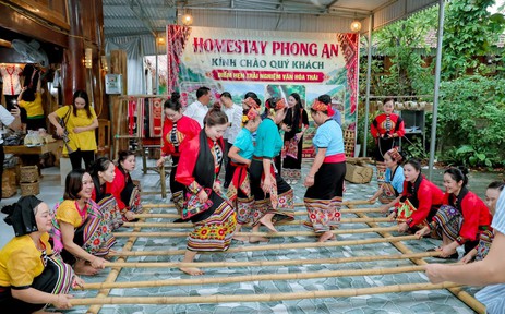 Thăm Mường Chọng, bản làng của đồng bào dân tộc Thái nơi rẻo cao