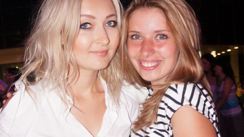 Sắc đẹp thiếu nữ Ukraina nhìn từ một hộp đêm