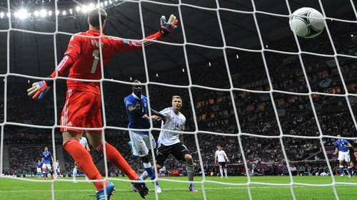 VIDEO: Why Always you, Balotelli?