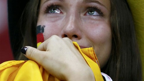 Bóng hồng ĐT Đức khóc như mưa trong tiếc nuối