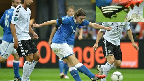 “Chiếc giày Đức” của Montolivo đã giúp Italia hạ người Đức