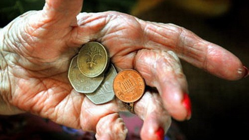 Hơn 120 triệu người dân EU có nguy cơ rơi vào nghèo đói