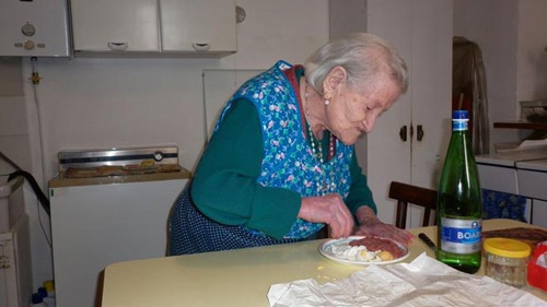 Bí quyết trường thọ của cụ bà Italy, người phụ nữ cao tuổi nhất châu Âu