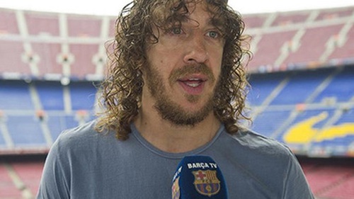 Vì sao Carles Puyol vội rời Barca?