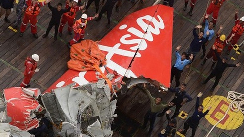 Đã tìm thấy hộp đen máy bay QZ8501