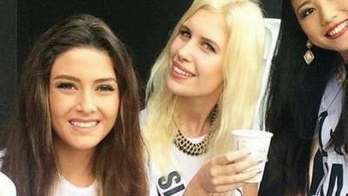 Cuộc thi Hoa hậu hoàn vũ: 'Đại chiến' quanh một bức ảnh 'tự sướng'