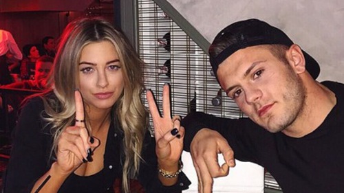 Wilshere lại bị bắt gặp hút thuốc: Kỷ luật của Wenger chưa đủ răn đe?