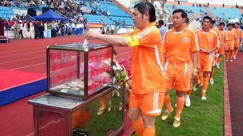 Ông Nguyễn Bá Thanh: 'Ngôi sao' trên sân Chi Lăng