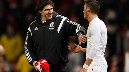 HLV Middlesbrough xin áo của Oezil sau trận thua Arsenal
