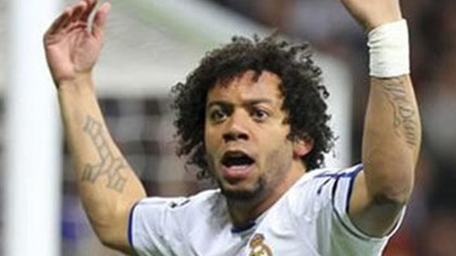 Marcelo giật gót như khiêu vũ chọc tức cầu thủ Barcelona