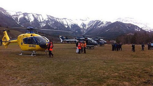 Máy bay Airbus A320 rơi tại Pháp: 'Tìm thấy một cơ thể còn động đậy'