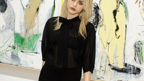 Con gái Kurt Cobain: 'Lẽ ra tôi đã có một người cha'