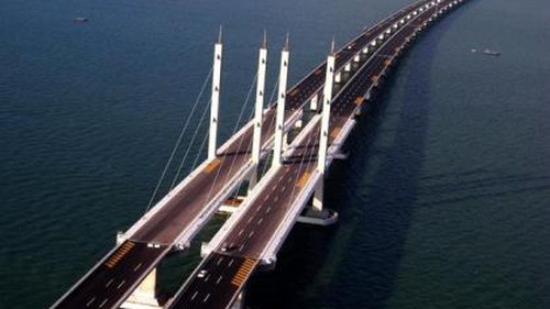 Đầu tư hoang phí ở Trung Quốc: Những công trình lớn nhất, cao nhất, dài nhất!