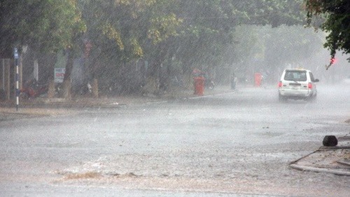 Tây Nguyên đề phòng tố lốc, mưa đá và gió giật mạnh