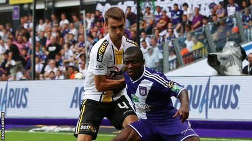 Trung vệ Mertens qua đời theo luật 'cái chết nhân đạo'