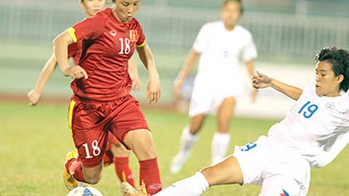 Tiền đạo Minh Nguyệt: Chiến binh không tuổi