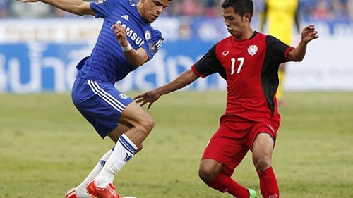 Ngôi sao trẻ giúp Chelsea hạ Các ngôi sao Thái Lan 1-0