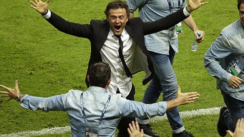 Giành 'cú ăn ba', Luis Enrique vẫn nói chưa chắc chắn ở lại Barca