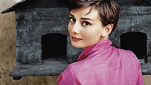 Audrey Hepburn từng bị ám ảnh vì đọc Nhật ký Anne Frank