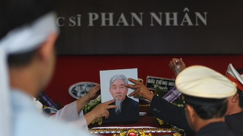 Tiễn đưa nhạc sĩ Phan Nhân về nơi an nghỉ cuối cùng