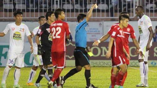 HAGL khổ sở vì ngoại binh