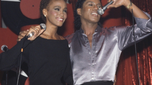 Nỗi buồn vô tận sau 'mối tình câm lặng' của Whitney Houston