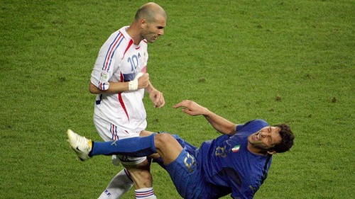 Tròn 9 năm Italy vô địch World Cup 2006: Xem lại cú húc đầu KINH ĐIỂN của Zidane!