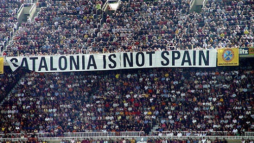 Barcelona nhận án phạt từ UEFA sau khi 'đòi quyền tự chủ'